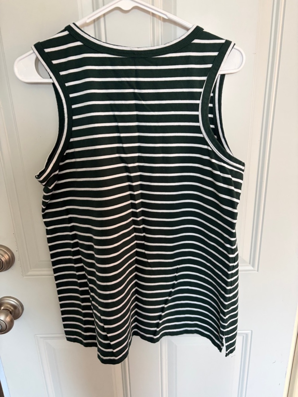 Green and White Nursing Tank - Picture 4 of 4